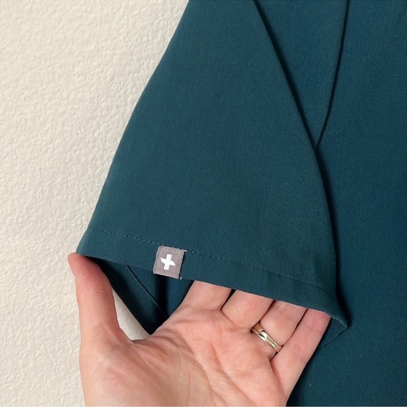 Figs Scrub Set - Picture 9 of 12